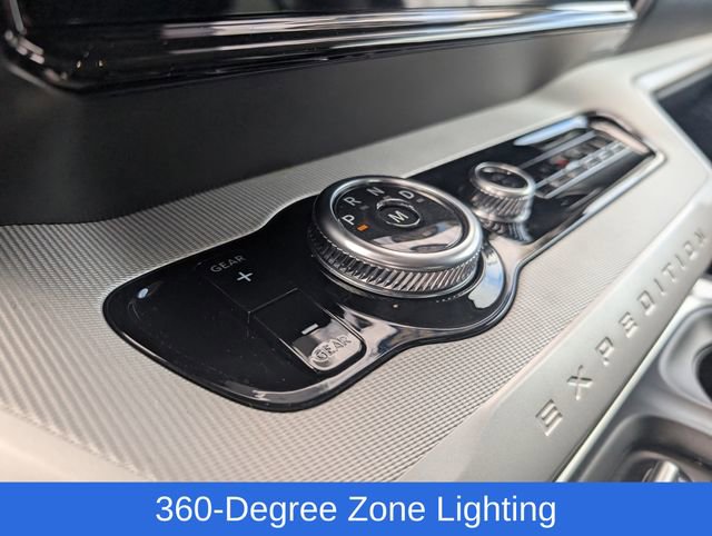 Used 2025 Ford Expedition Active AWD/4WD image 21