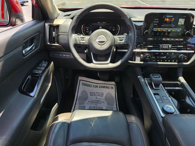Certified 2025 Nissan Pathfinder Platinum AWD/4WD image 14