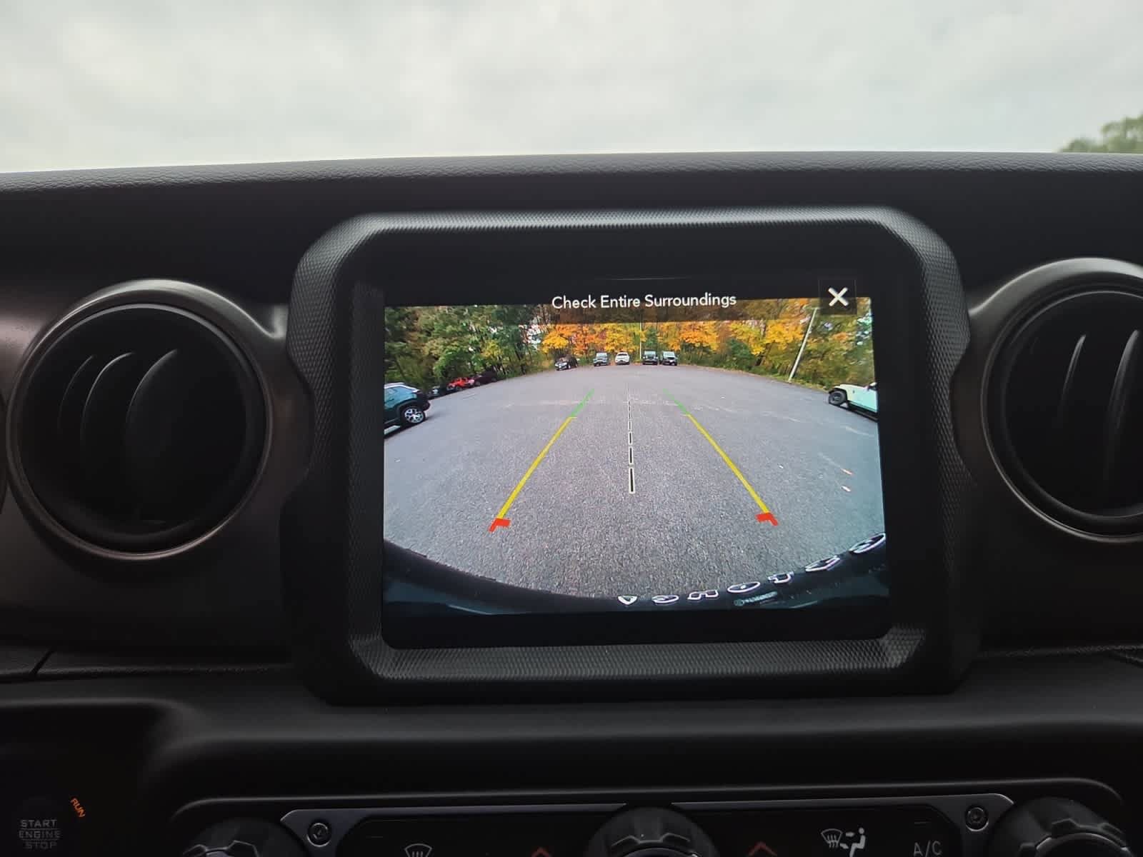 Used 2023 Jeep Wrangler Unlimited AWD/4WD image 38