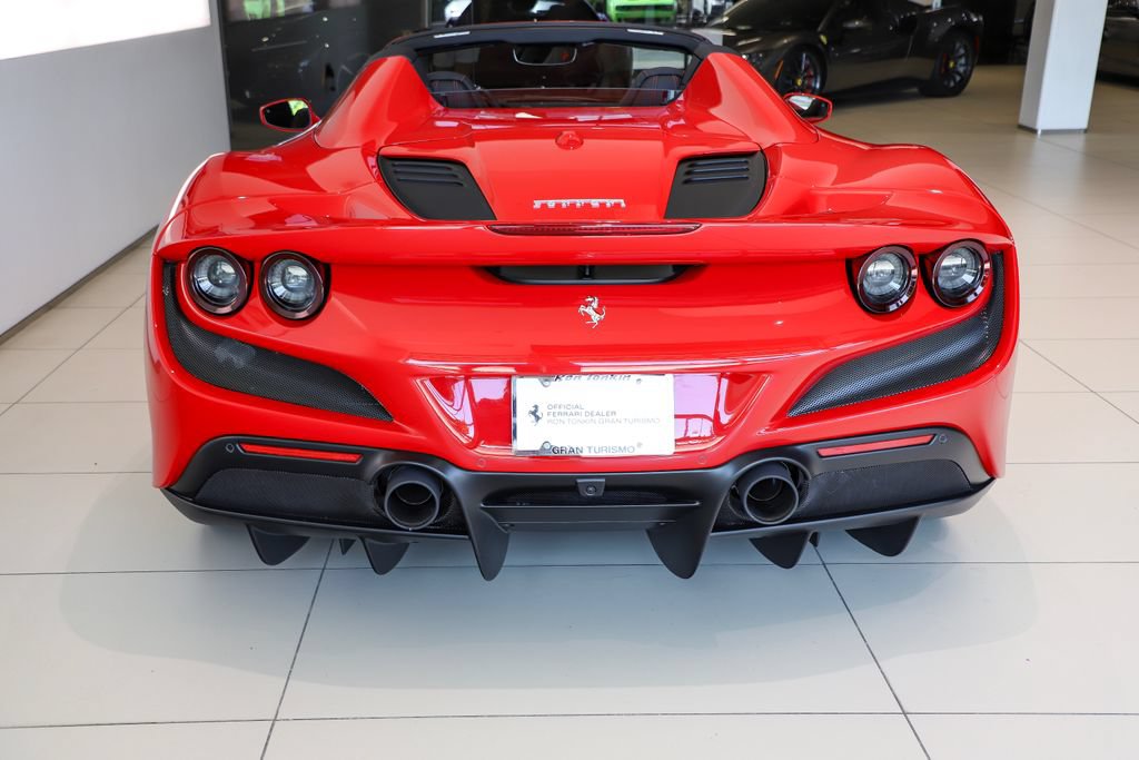 Certified 2022 Ferrari F8 Tributo RWD image 45