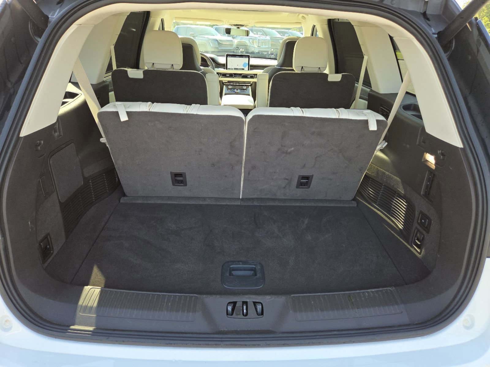 Used 2024 Lincoln Aviator Black Label AWD/4WD image 23