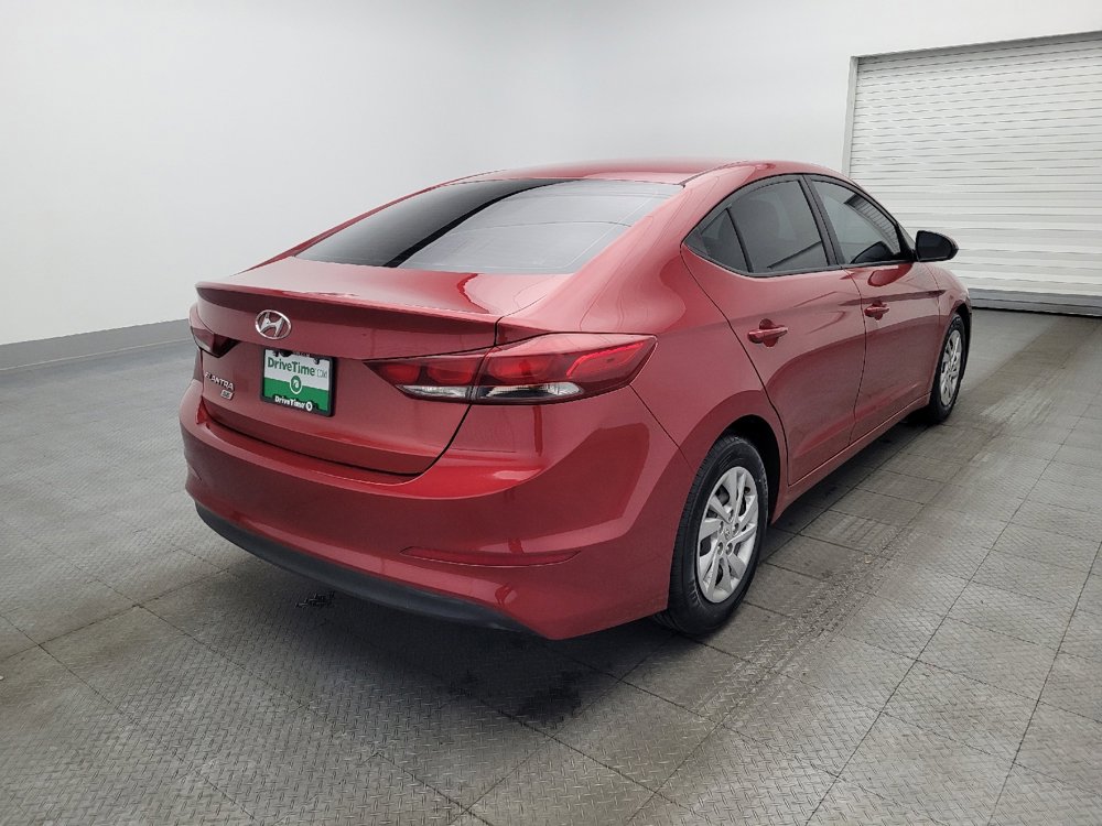 Used 2018 Hyundai Elantra SE w/ Cargo Package FWD image 9