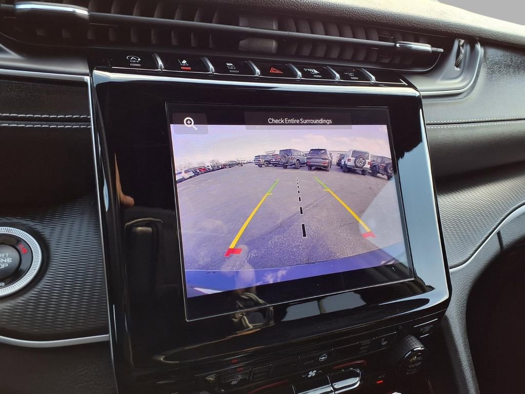 Certified 2023 Jeep Grand Cherokee L Laredo image 6