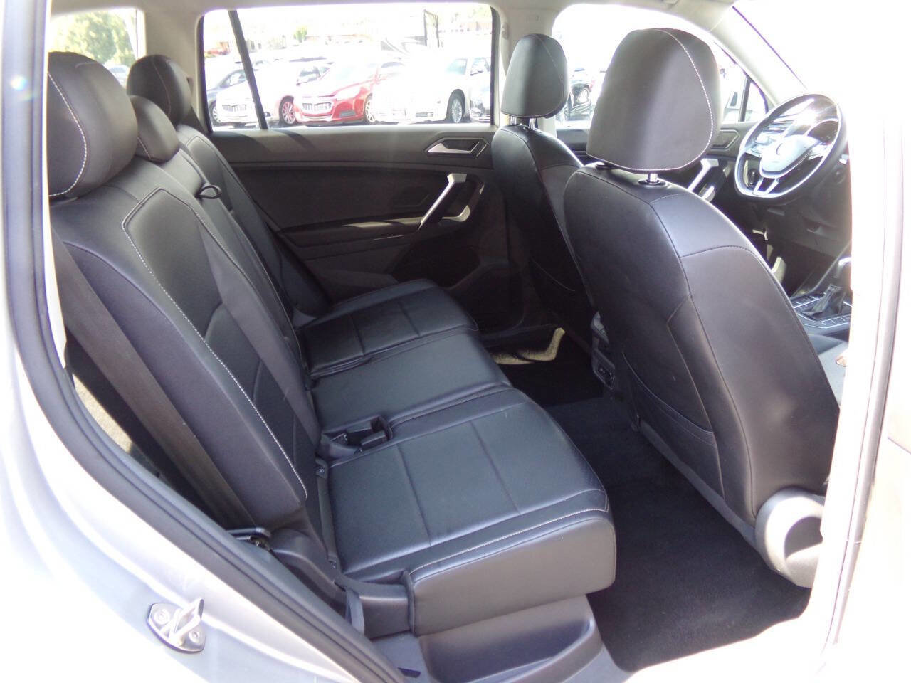 Used 2021 Volkswagen Tiguan SE image 25