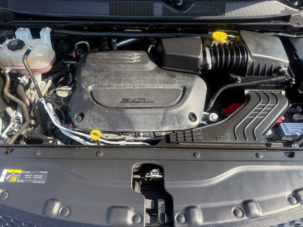 Used 2020 Chrysler Pacifica Touring w/ Advanced Safetytec Group FWD image 62