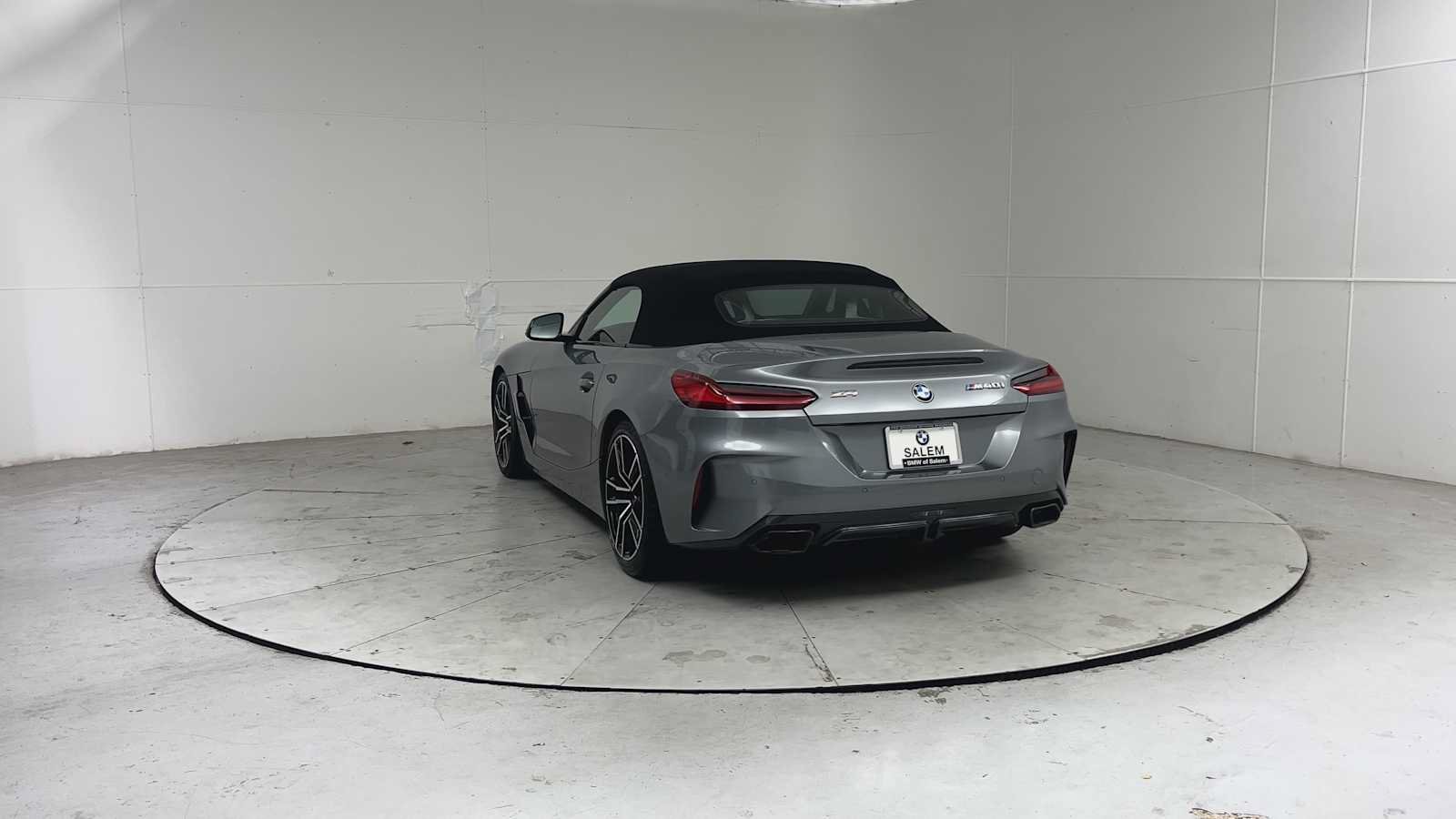 Used 2023 BMW Z4 M40i w/ Premium Package RWD image 3