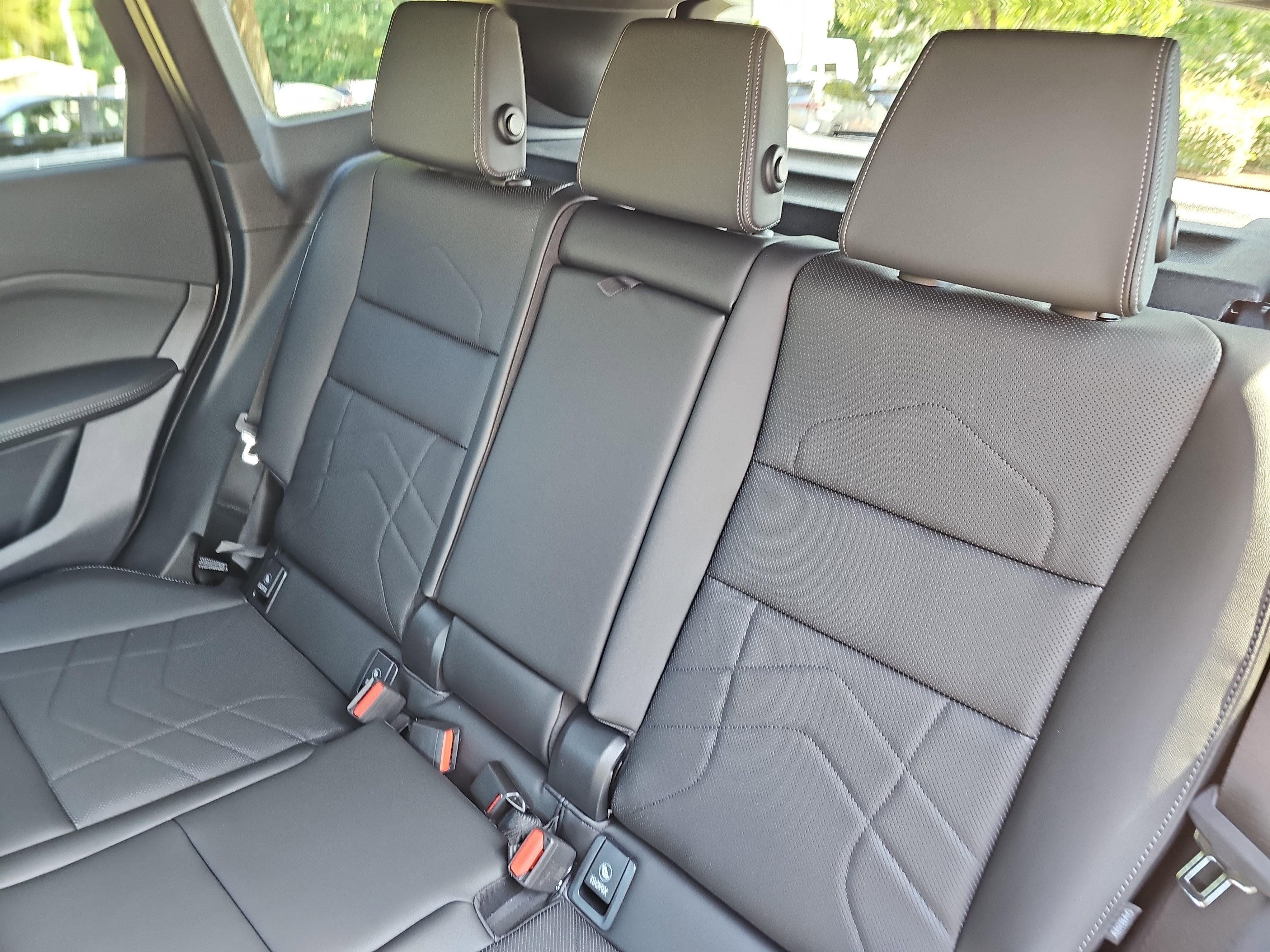 New 2026 BMW X1 xDrive28i w/ Technology Package image 15