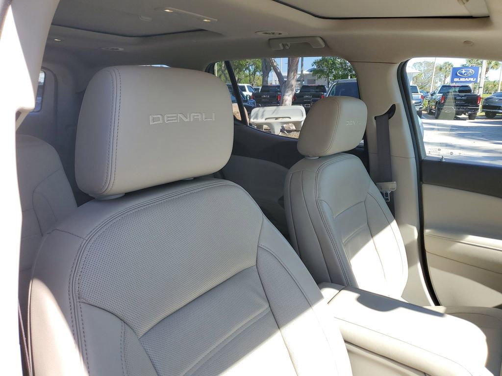 Used 2017 GMC Acadia Denali w/ Technology Package image 23