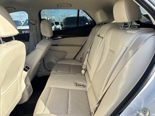 Used 2022 Buick Envision Essence w/ Technology Package I FWD image 25