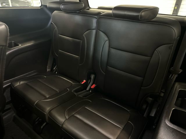 Used 2023 GMC Acadia SLT w/ Elevation Edition image 38