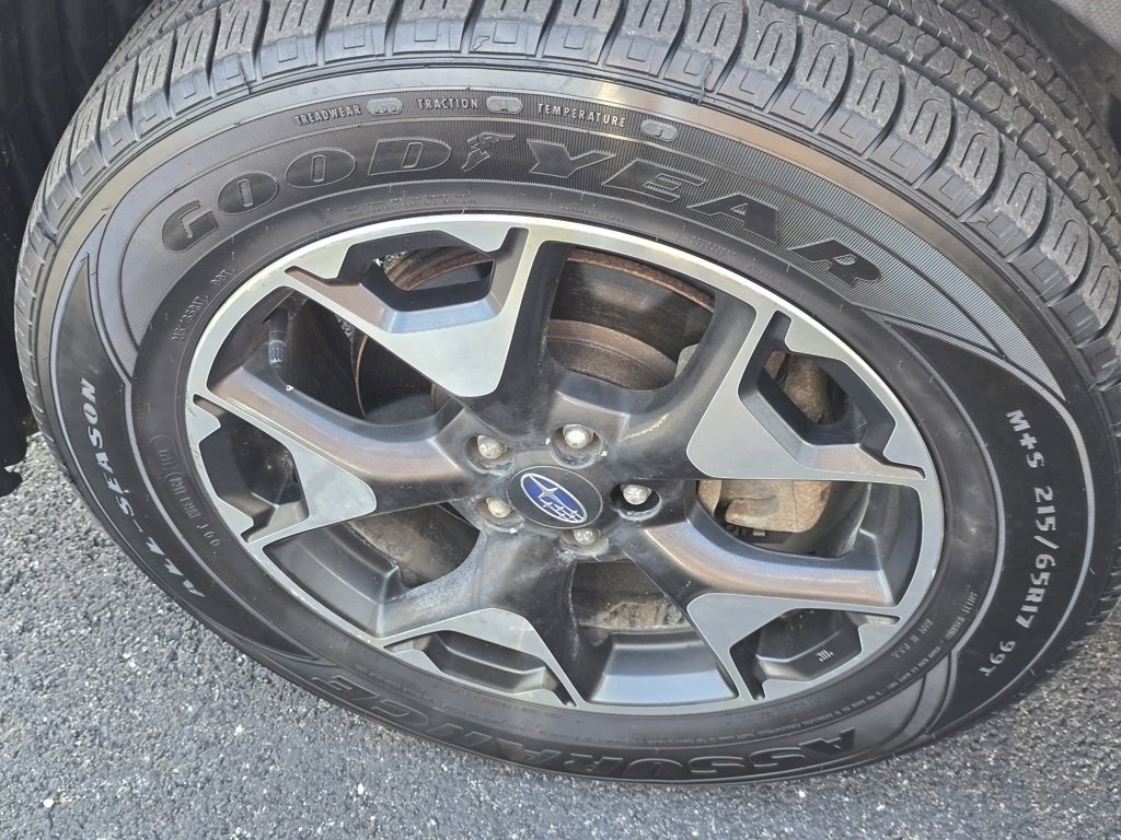 Used 2019 Subaru Crosstrek 2.0i Premium image 23