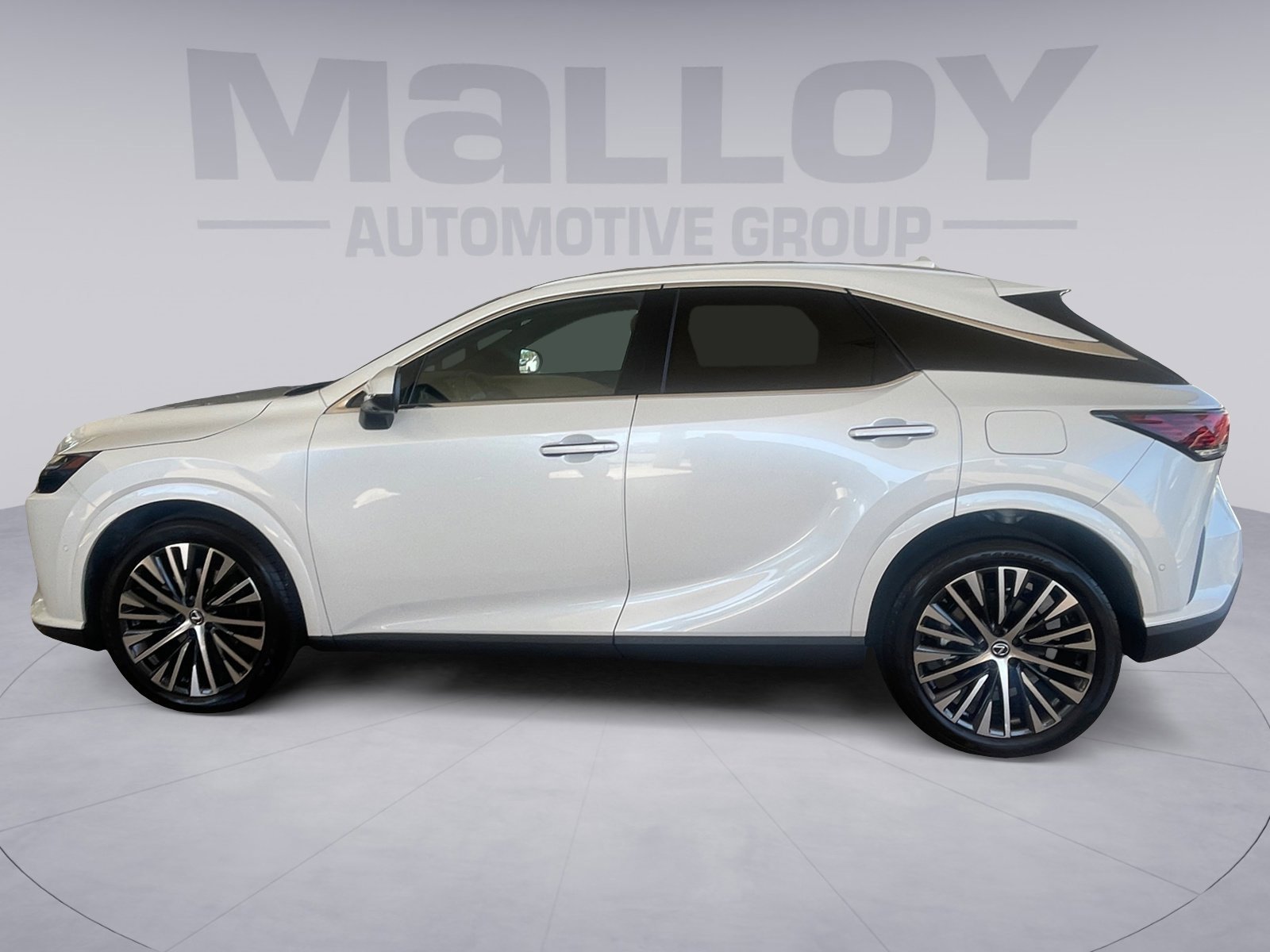 Used 2024 Lexus RX 350 Premium image 2