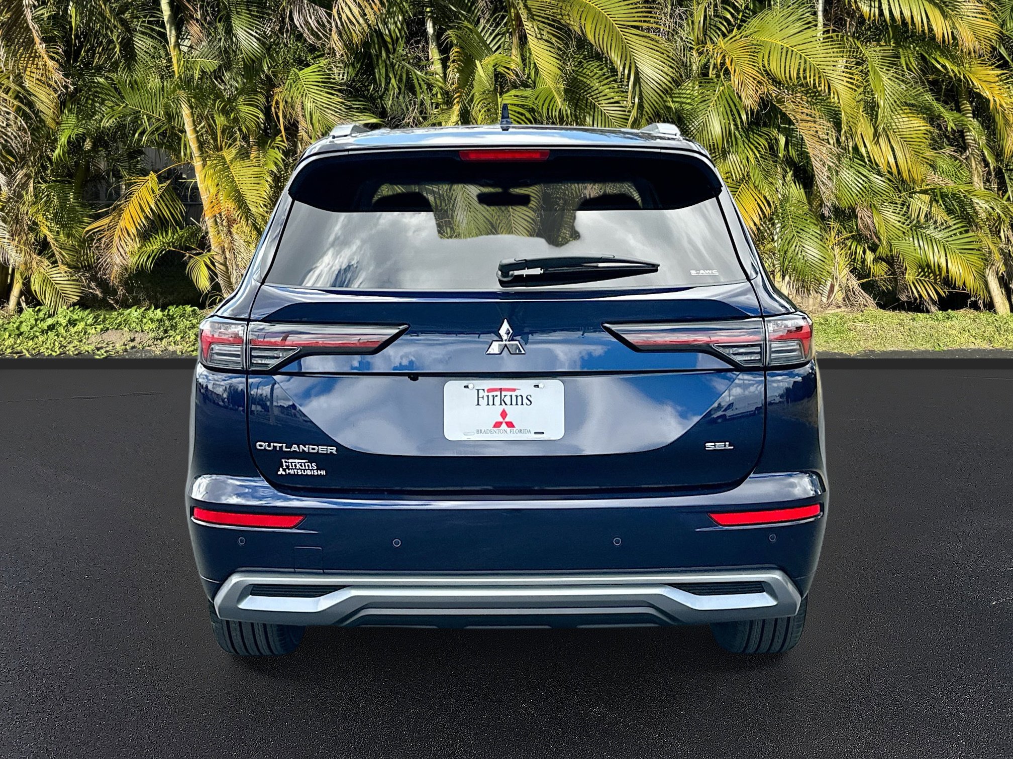 New 2026 Mitsubishi Outlander SEL image 4