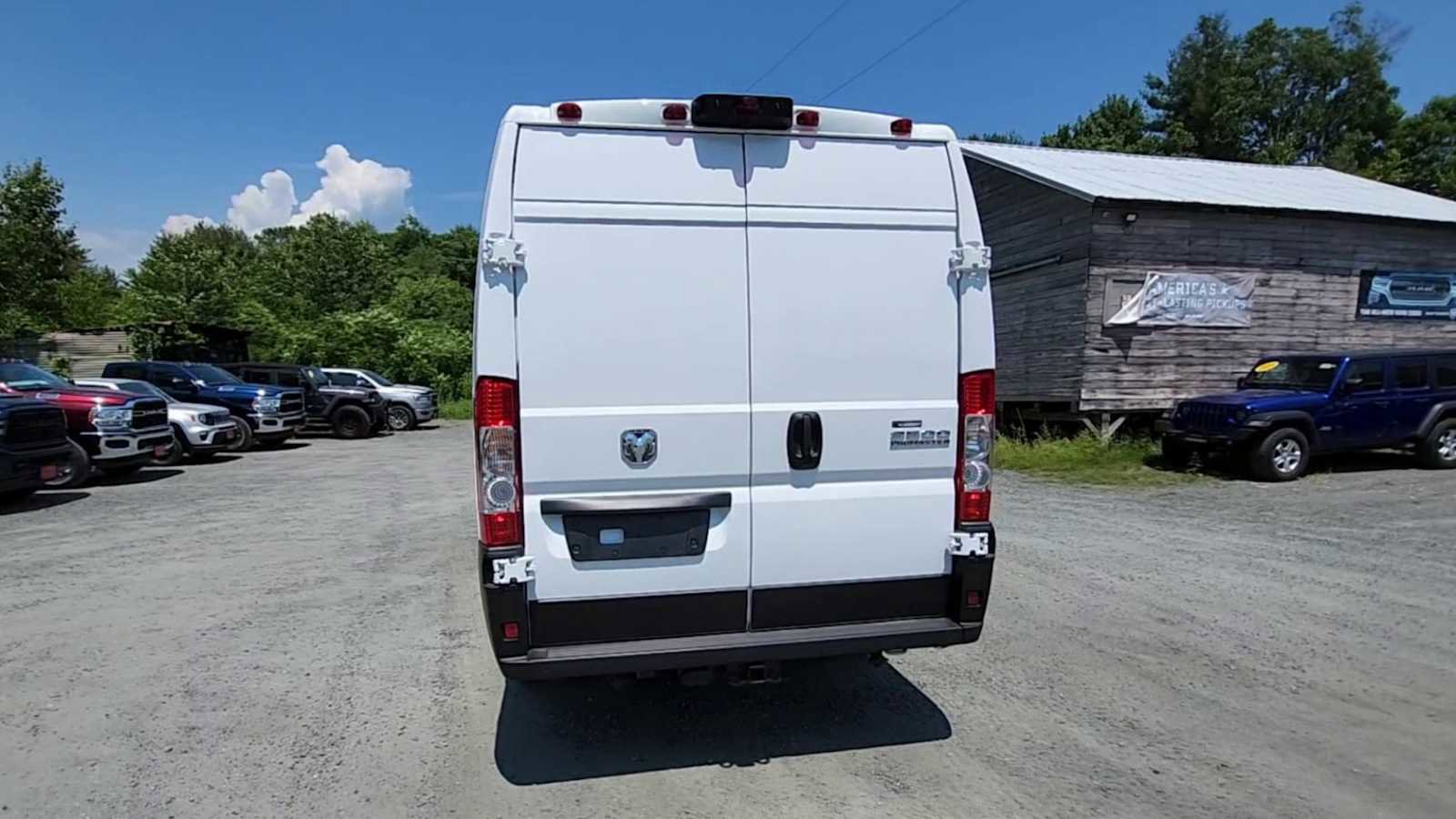 New 2024 RAM ProMaster 3500 w/ Quick Order Package 22G SLT image 7