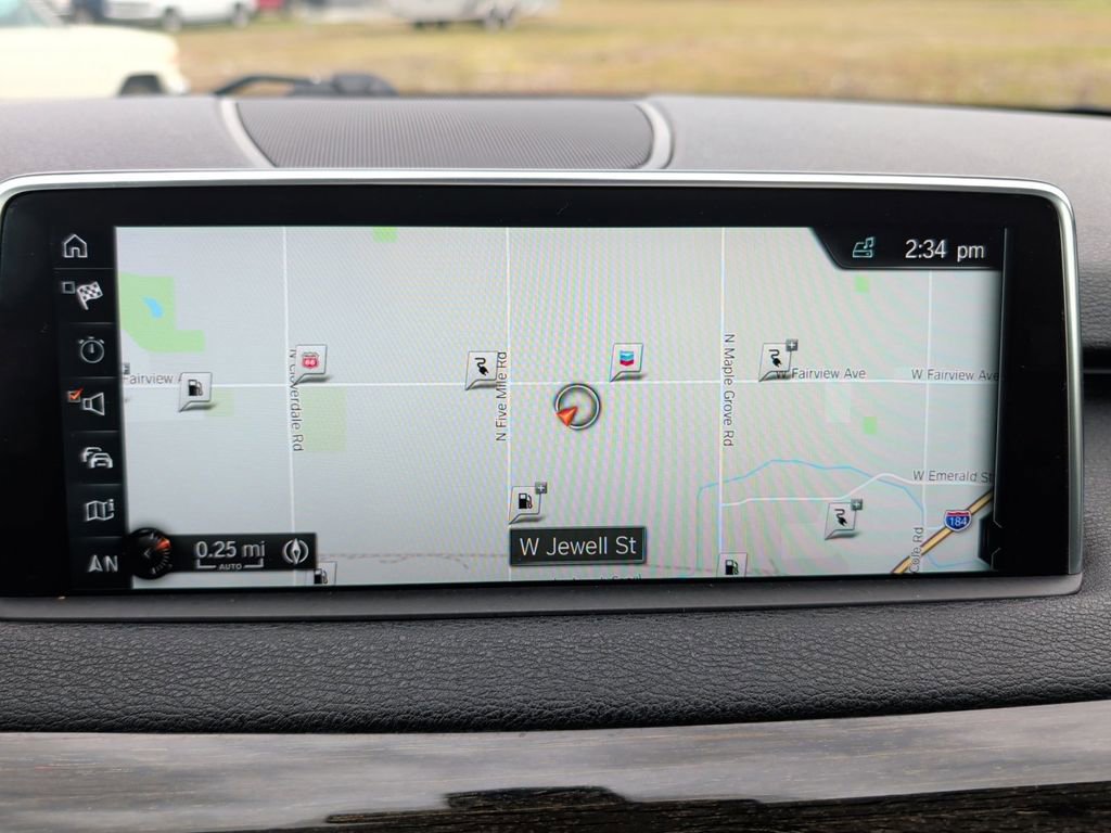 Used 2017 BMW X5 xDrive40e image 18