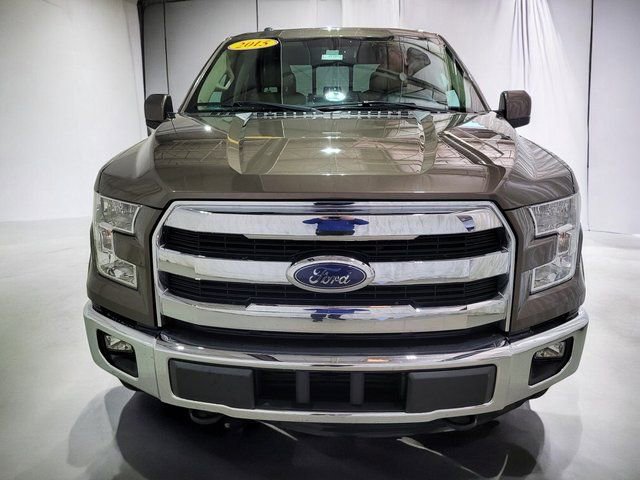 Used 2015 Ford F150 Lariat w/ Max Trailer Tow Package image 13