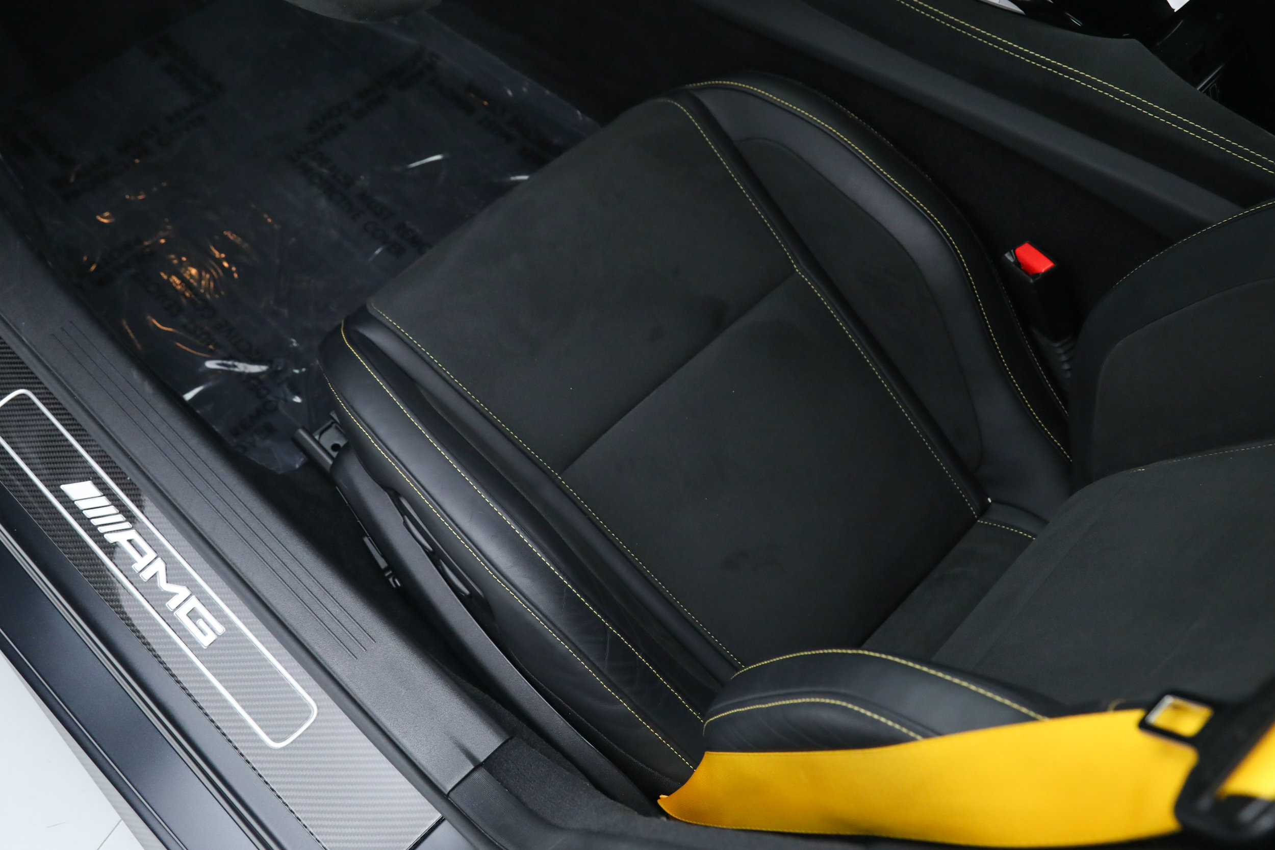 Used 2020 Mercedes-Benz AMG GT R image 31