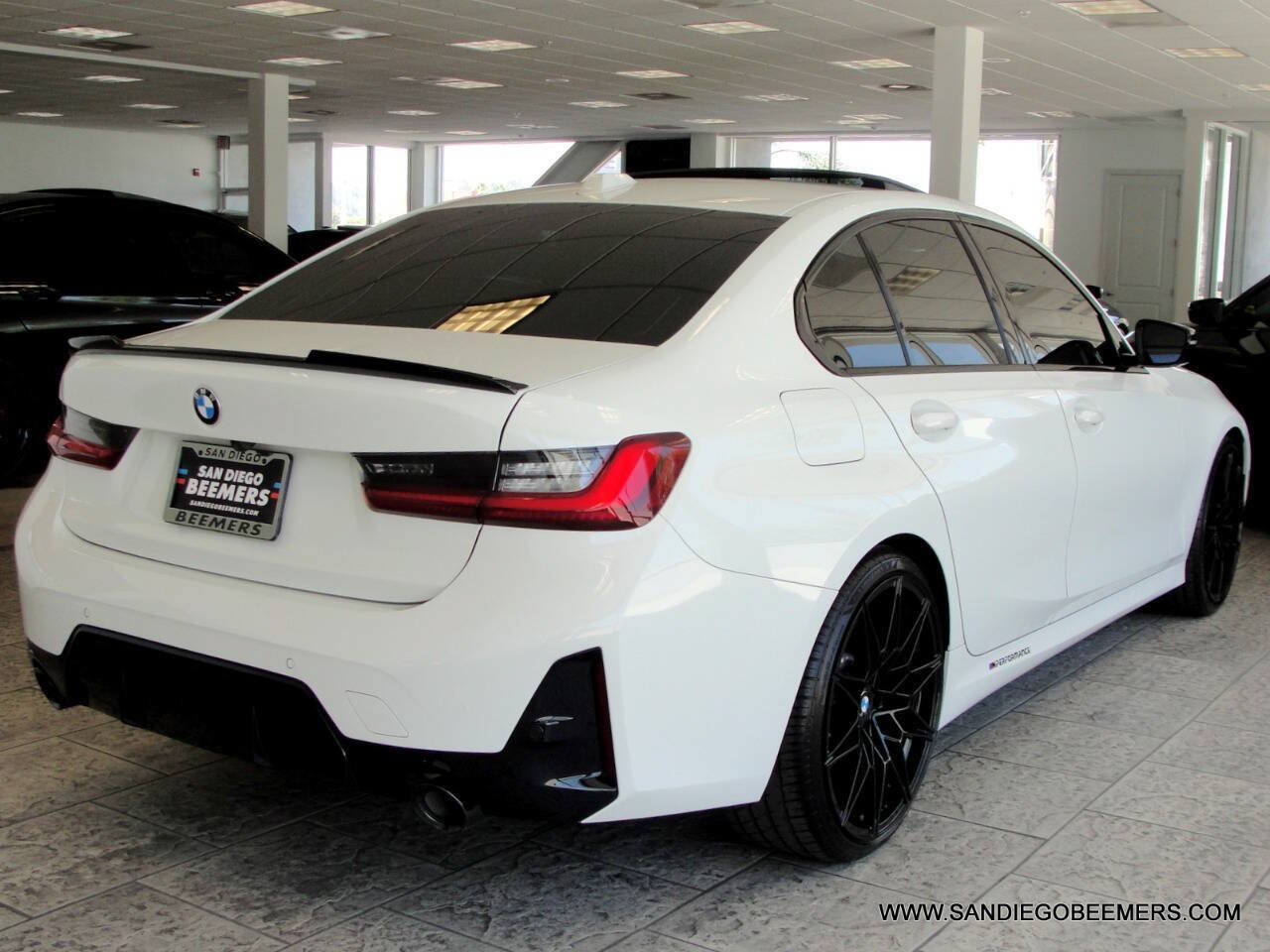 Used 2023 BMW 330i Sedan w/ M Sport Package RWD image 65