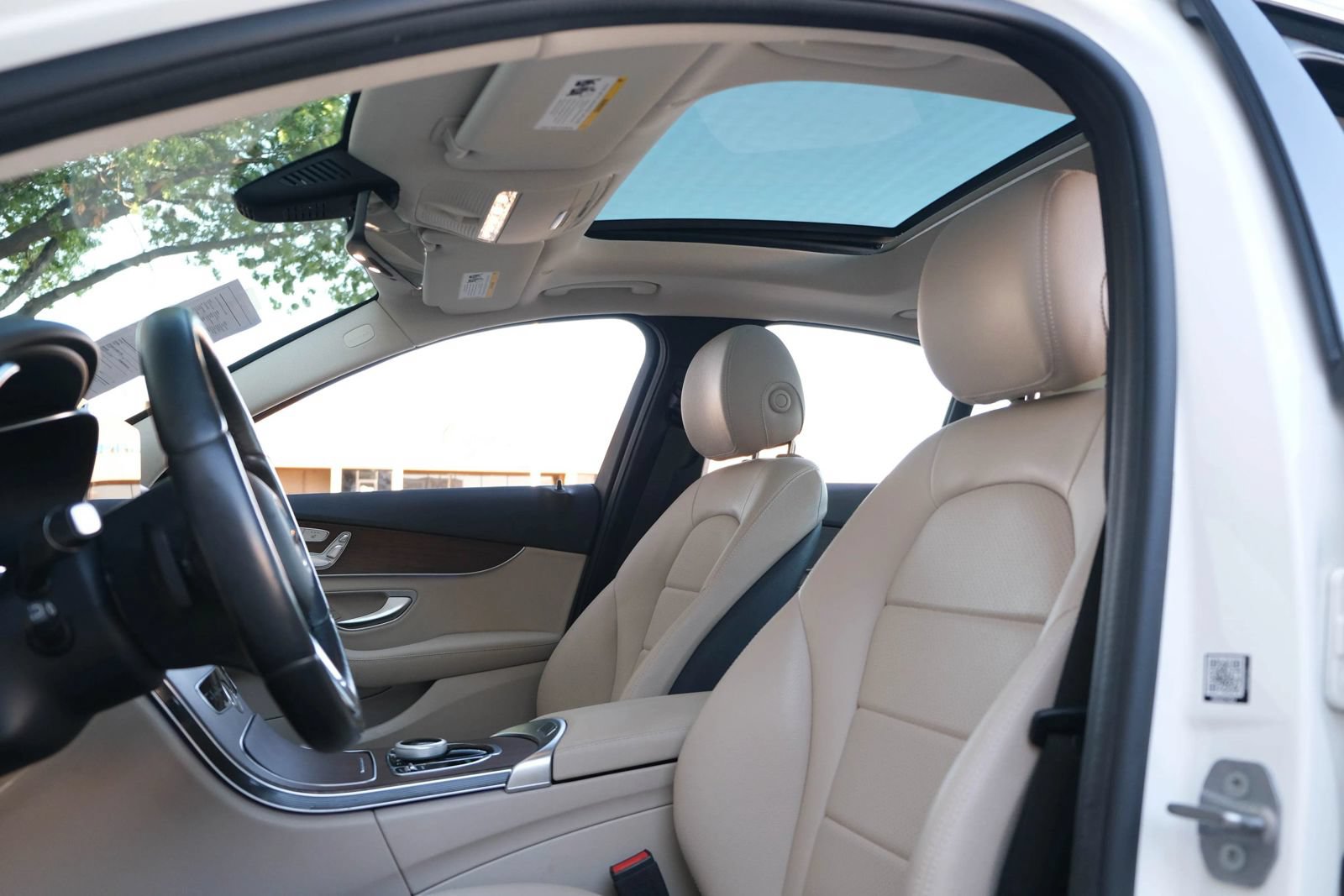 Used 2021 Mercedes-Benz C 300 4MATIC Sedan w/ Premium Package image 22