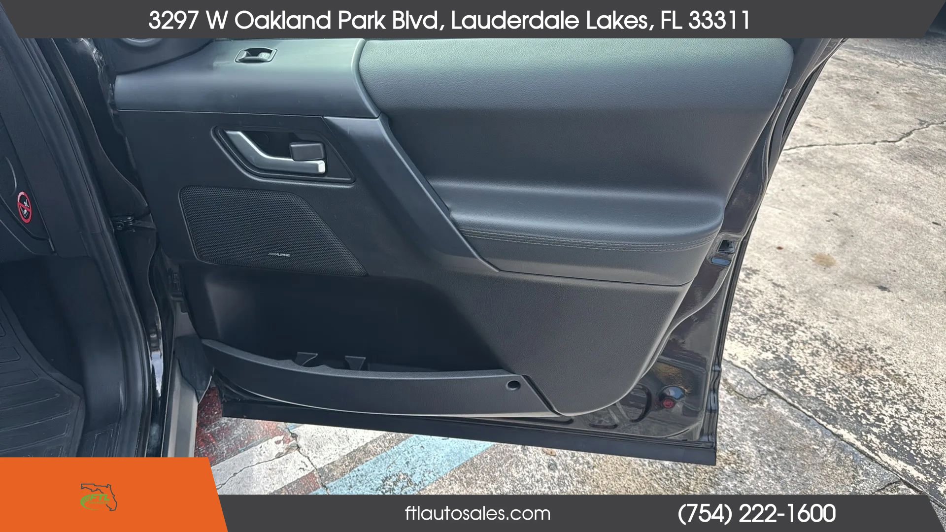 Used 2011 Land Rover LR2 HSE AWD/4WD image 45