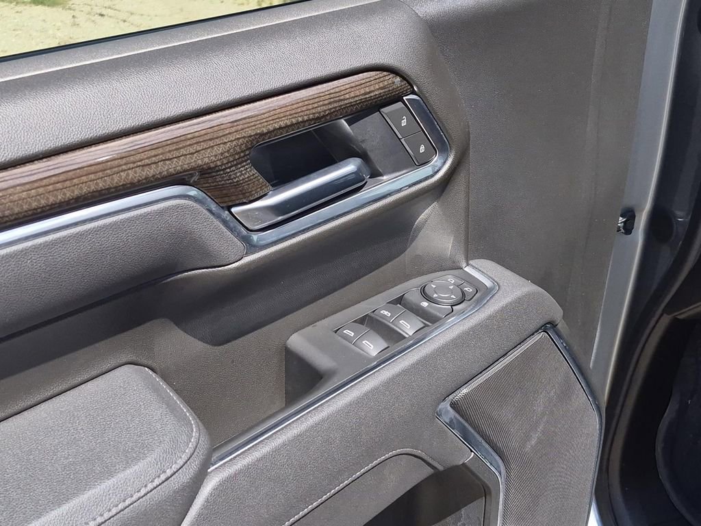 Used 2026 Chevrolet Silverado 1500 RST AWD/4WD image 14