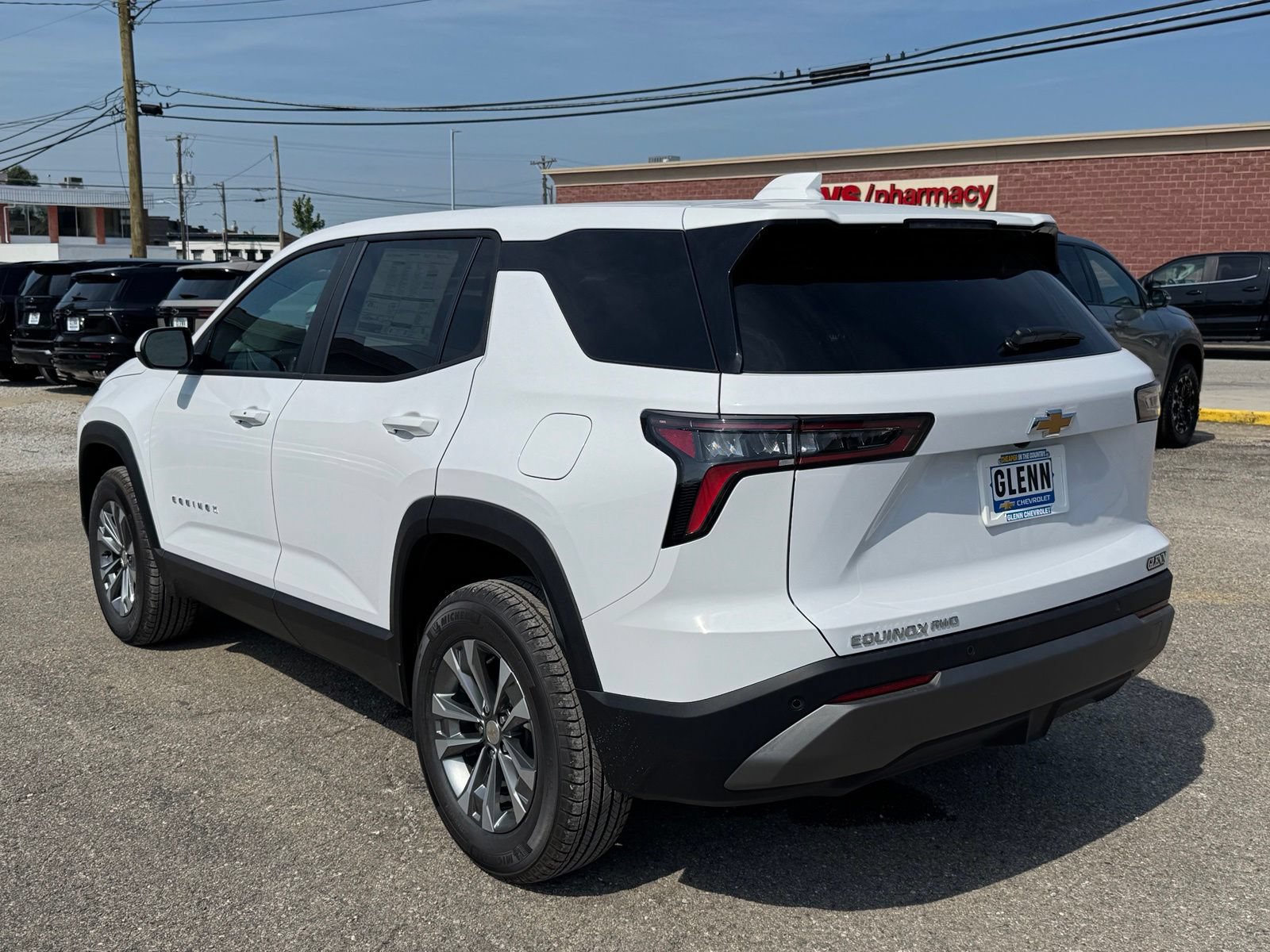 New 2027 Chevrolet Equinox LT AWD/4WD image 4