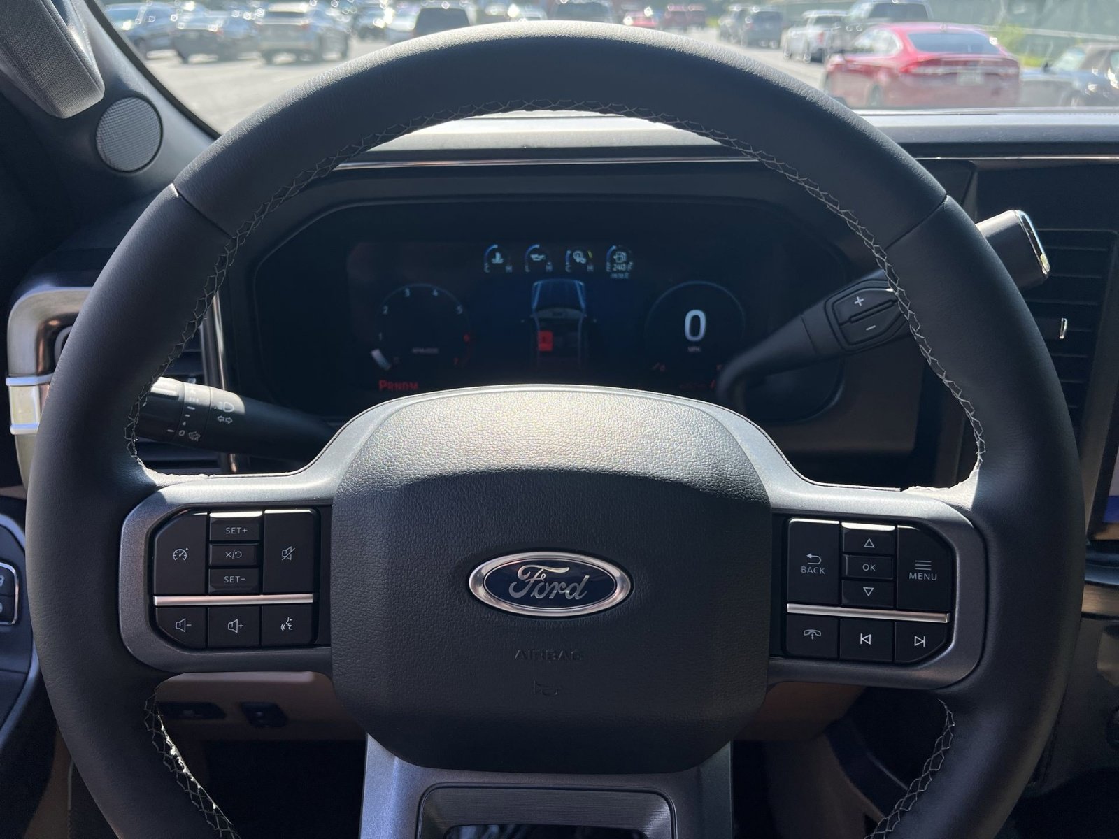 Used 2025 Ford F250 Lariat w/ Black Appearance Package image 16