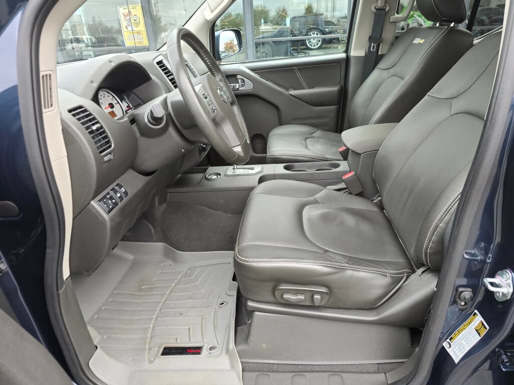 Used 2021 Nissan Frontier PRO-4X w/ Pro-4x Utility Package AWD/4WD image 17
