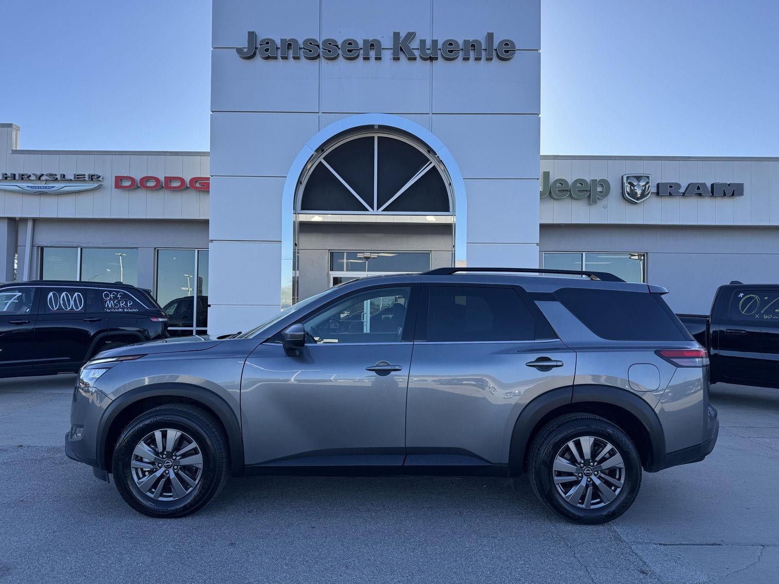 Used 2025 Nissan Pathfinder SV