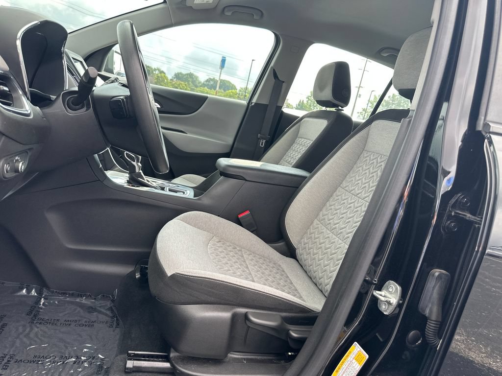Used 2024 Chevrolet Equinox LS w/ Midnight Edition FWD image 13