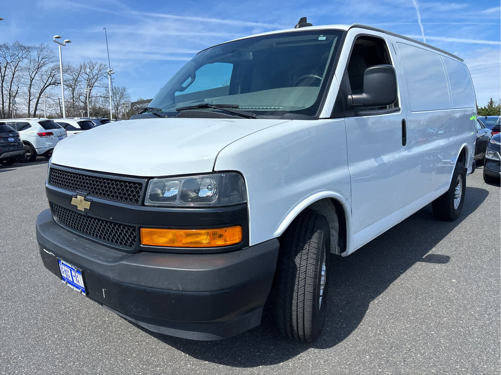 Used 2021 Chevrolet Express 3500 w/ Driver Convenience Package image 5