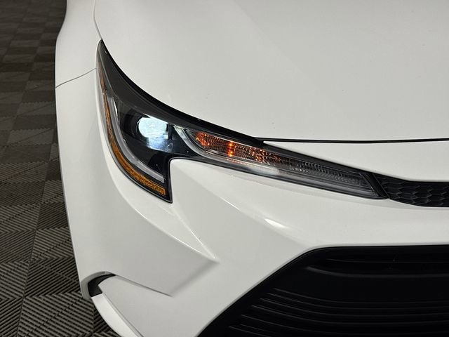 Used 2023 Toyota Corolla LE FWD image 3