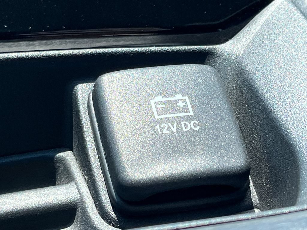 Used 2022 RAM 1500 Limited AWD/4WD image 39