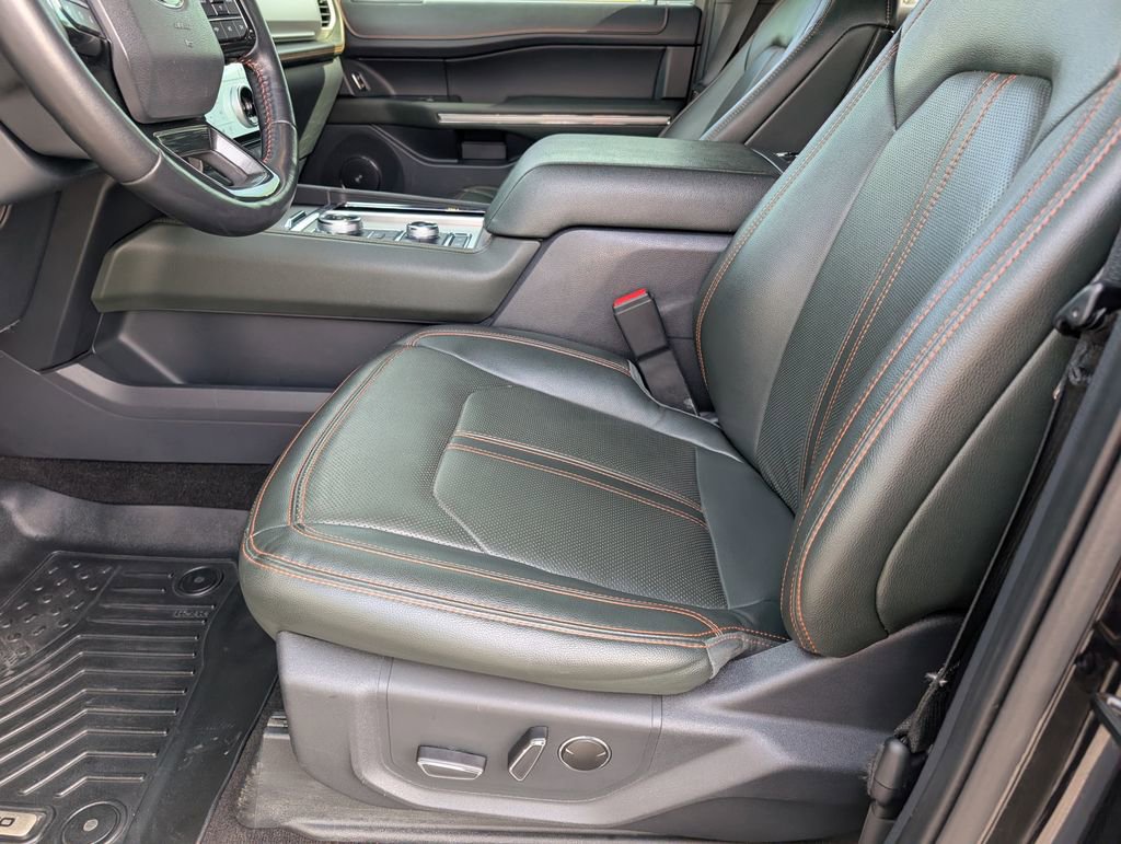 Used 2022 Ford Expedition Timberline image 12