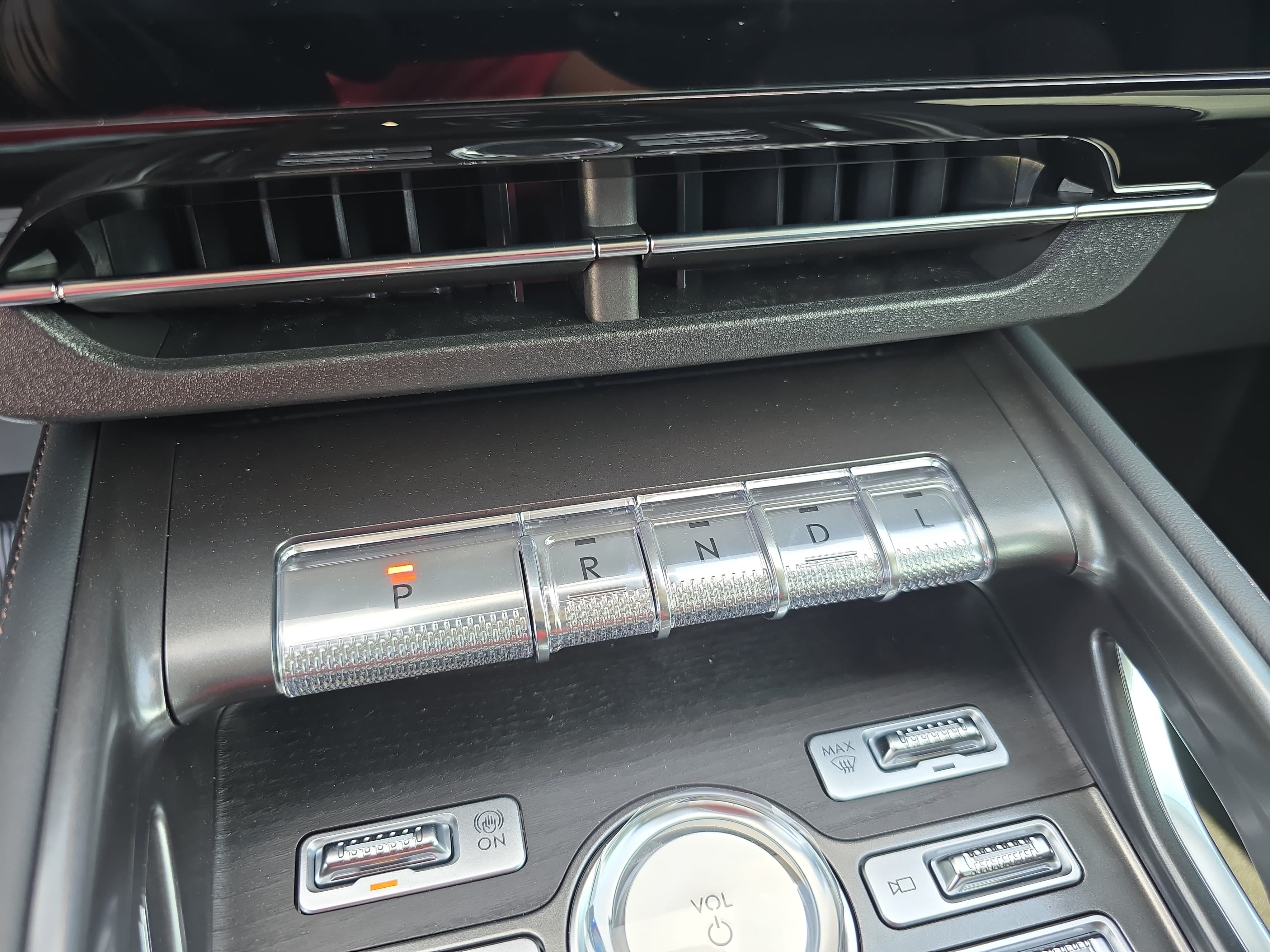 New 2026 Lincoln Nautilus Reserve AWD/4WD image 25