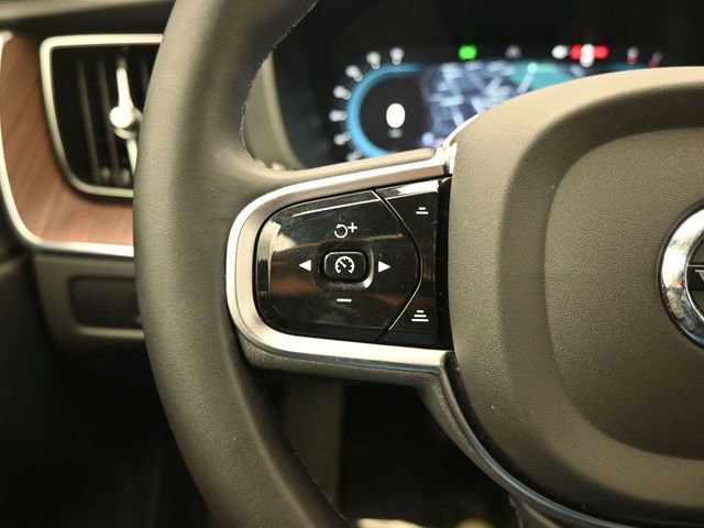 Used 2023 Volvo XC60 B5 Plus w/ Climate Package image 23