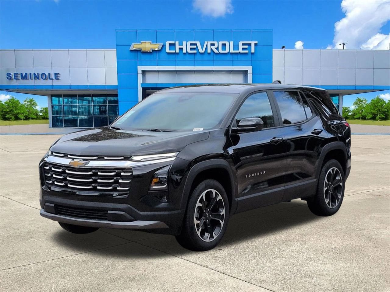 New 2026 Chevrolet Equinox LT w/ Safety and Technology Package FWD image 2