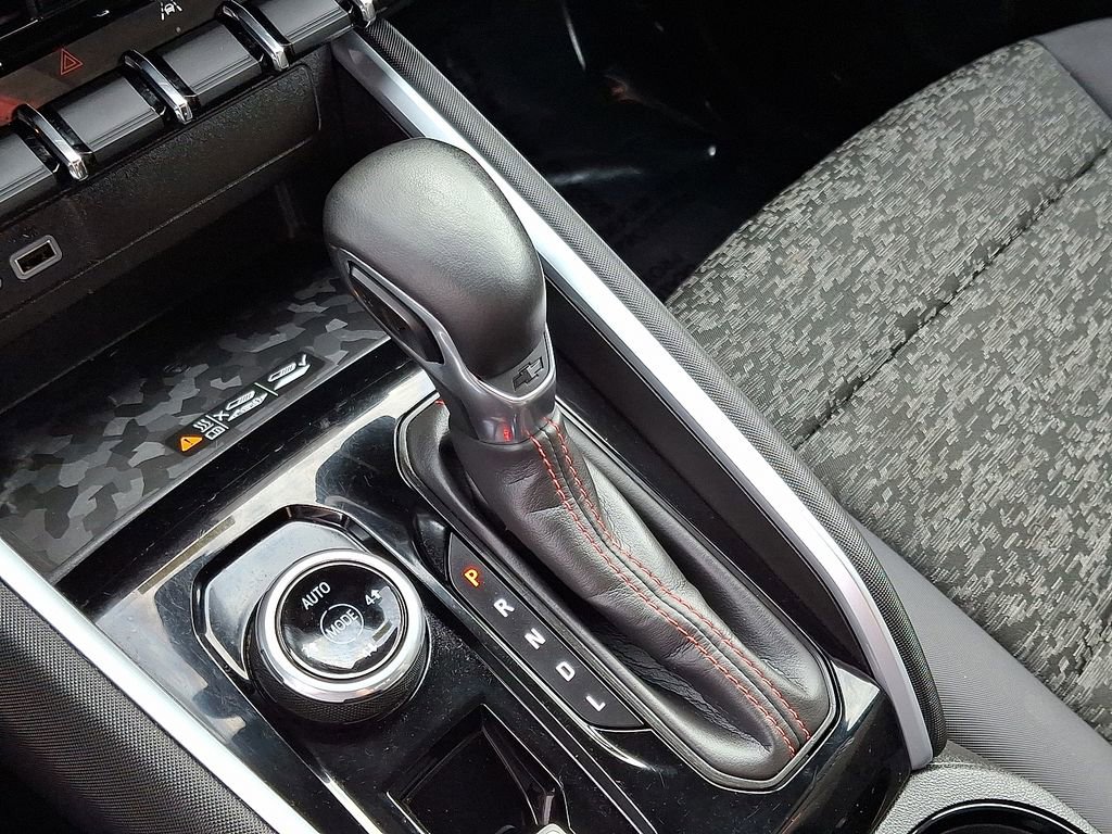 Used 2024 Chevrolet Colorado Z71 image 14