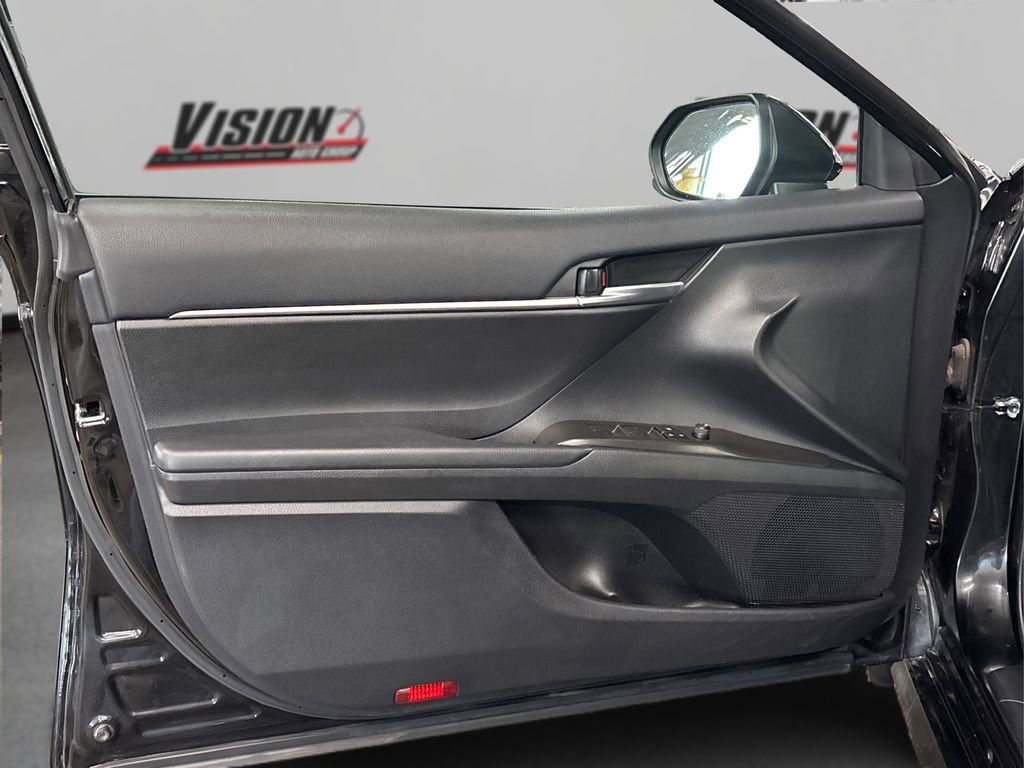 Used 2023 Toyota Camry LE image 23