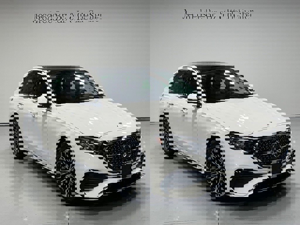 Used 2025 Mercedes-Benz E 350 4MATIC Sedan image 8