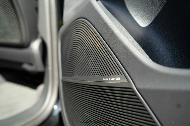 Used 2023 Audi RS Q8 AWD/4WD image 42