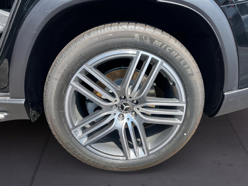 New 2026 Mercedes-Benz GLS 450 4MATIC image 9