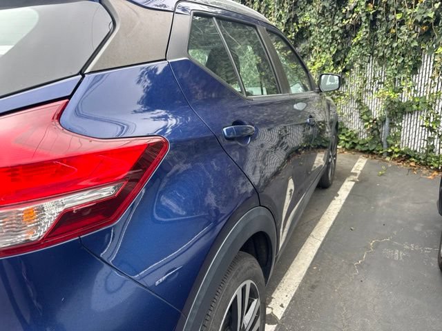 Certified 2020 Nissan Kicks SV FWD image 5