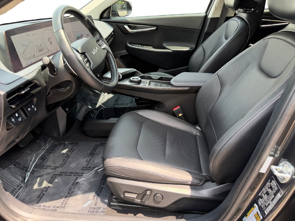 Certified 2023 Kia EV6 Wind AWD/4WD image 16