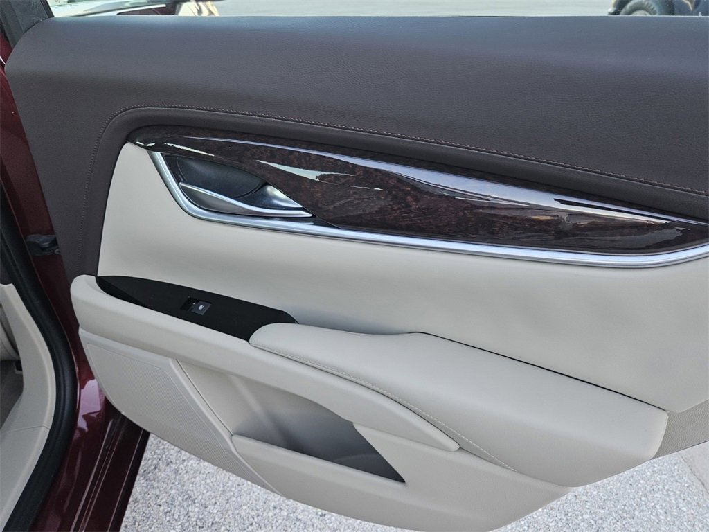 Used 2016 Cadillac XTS Luxury w/ Driver Awareness Package image 30