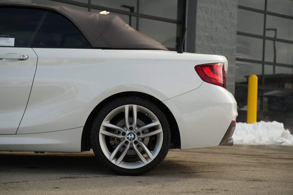Used 2017 BMW 230i Convertible image 23