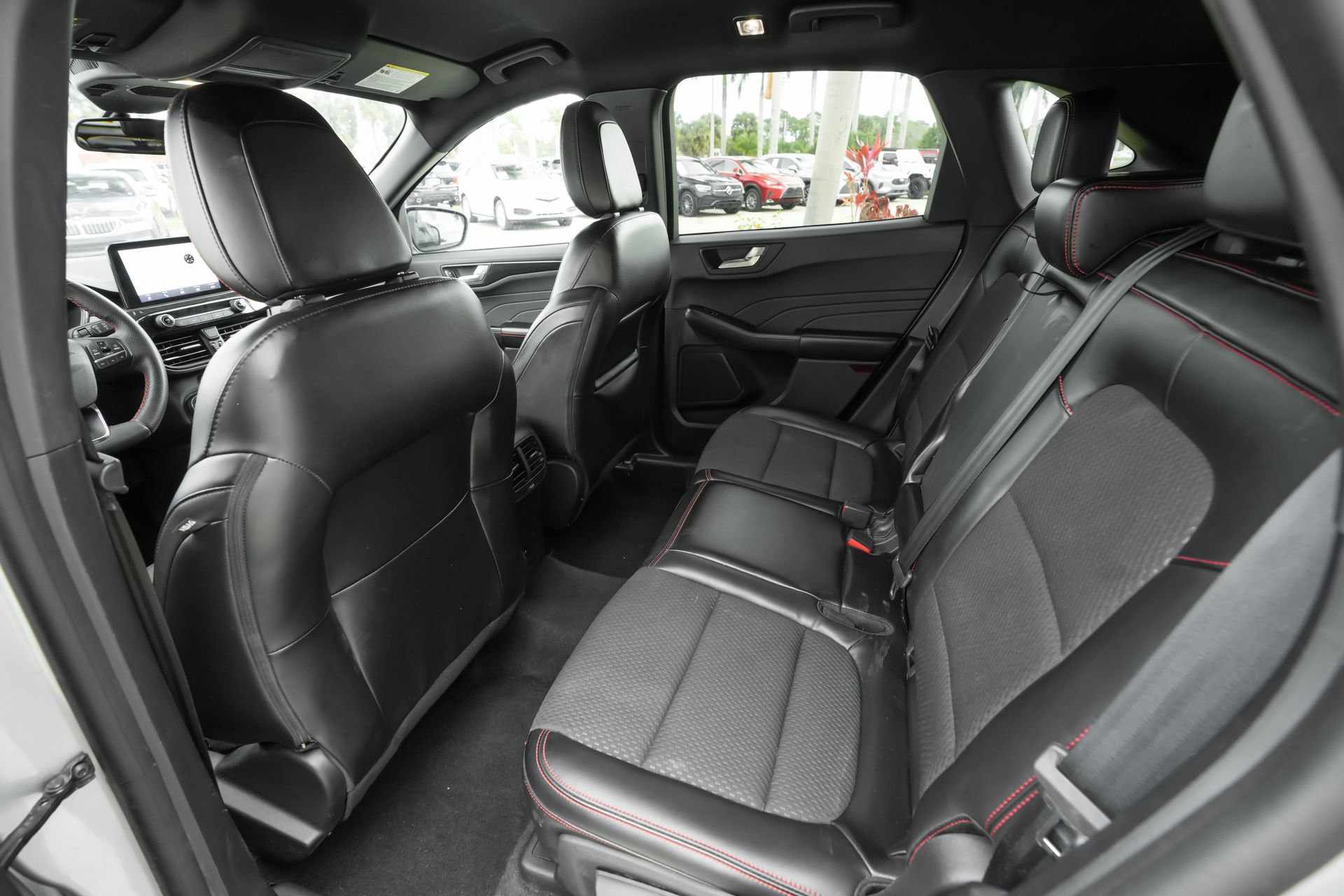 Used 2023 Ford Escape ST-Line image 17