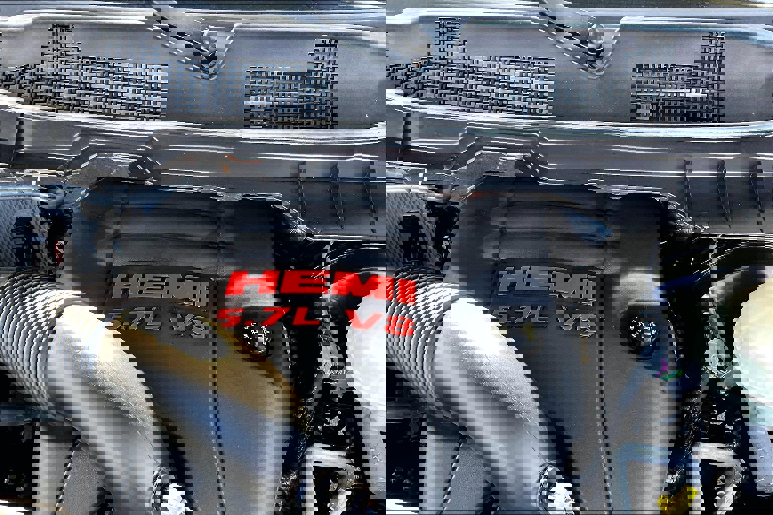 Used 2017 RAM 1500 Rebel image 32