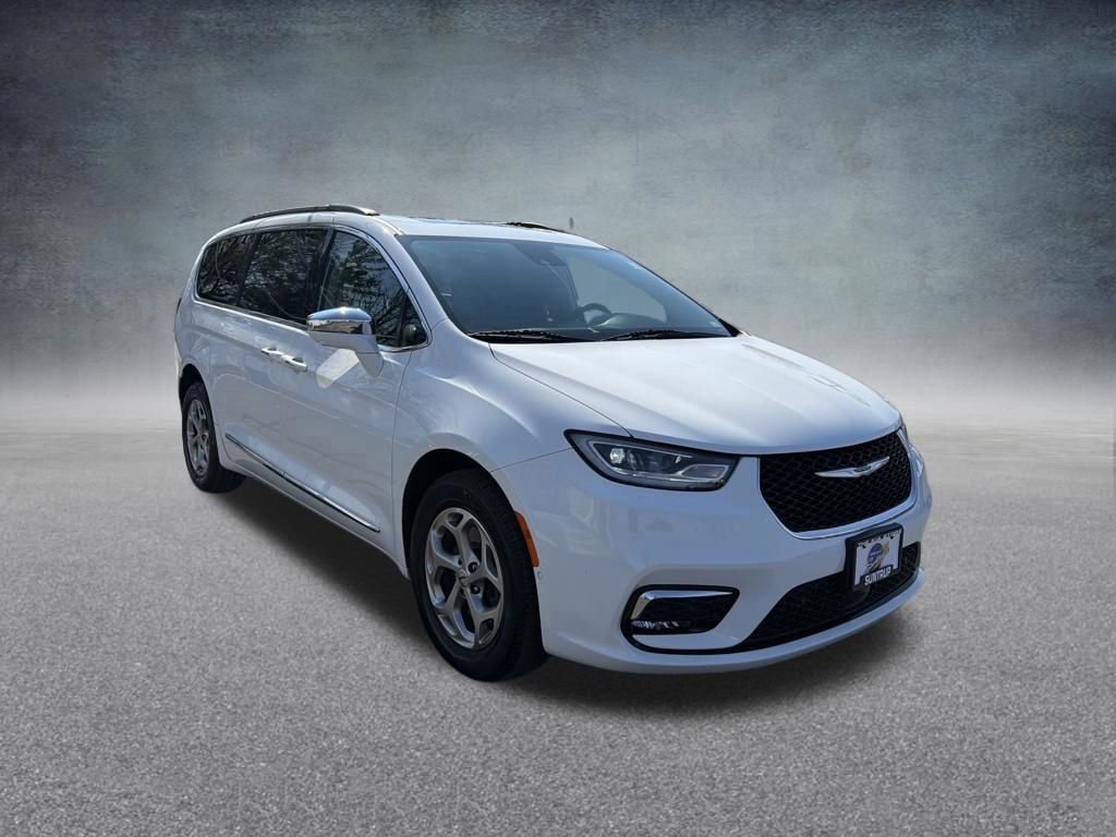 Used 2022 Chrysler Pacifica Limited image 24