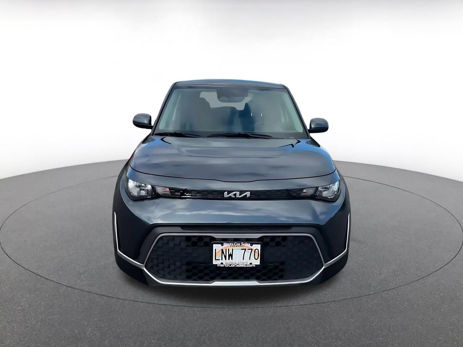 Used 2025 Kia Soul LX w/ LX Technology Package FWD image 4